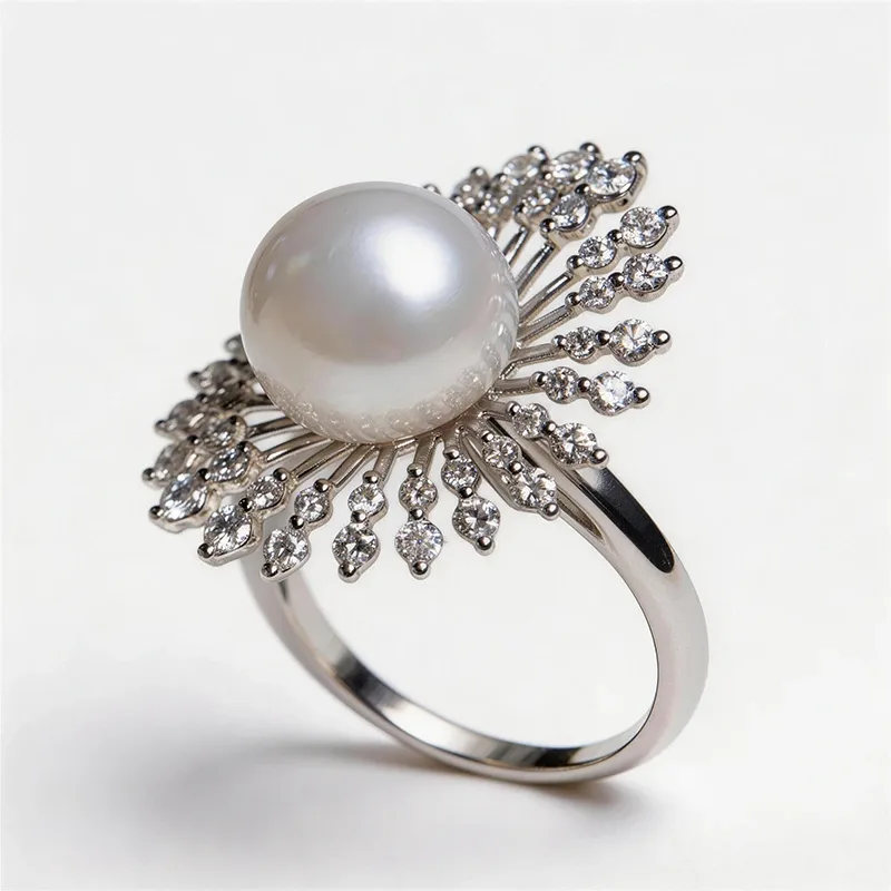 Luxury 18K Gold Australian Pearl Sunburst Diamond Ring